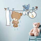 Kinderzimmer Wandtattoo: Kleiner Bär und kleiner Vogel auf der Wäscheleine 3