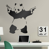 Wandtattoos: Banksy Panda bewaffnet 2