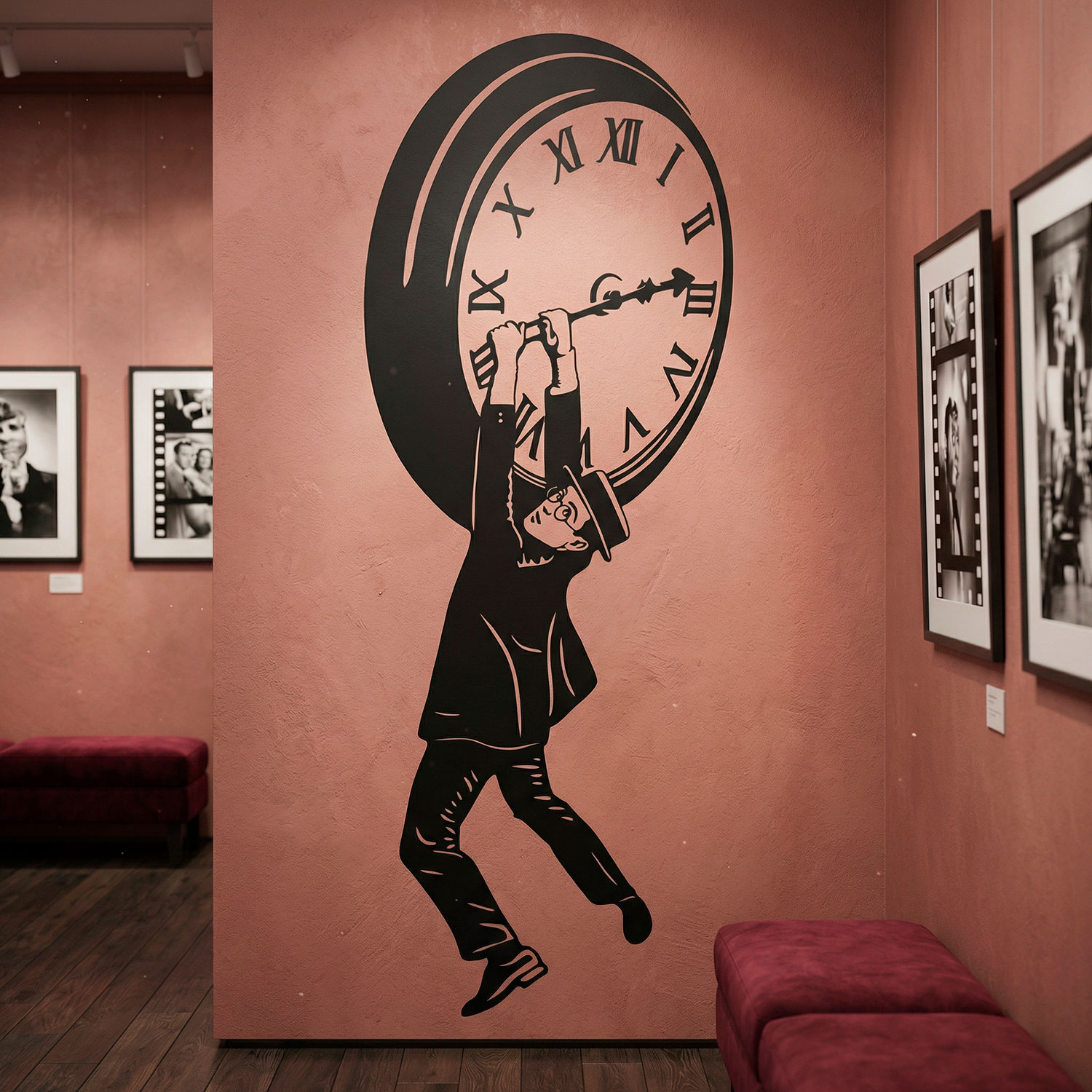 Wandtattoos: Harold Lloyd h&auml;ngt an der Uhr