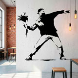 Wandtattoos: Banksy Blume Werfen Protest 2
