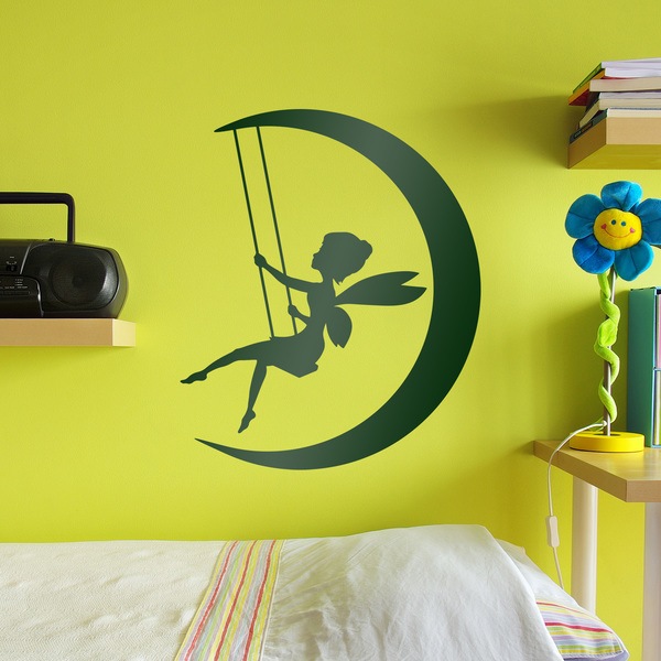 Kinderzimmer Wandtattoo: Tinkerbell schwingt auf dem Mond