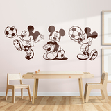 Kinderzimmer Wandtattoo: Triptychon Mickey Mouse Fußballspieler 2