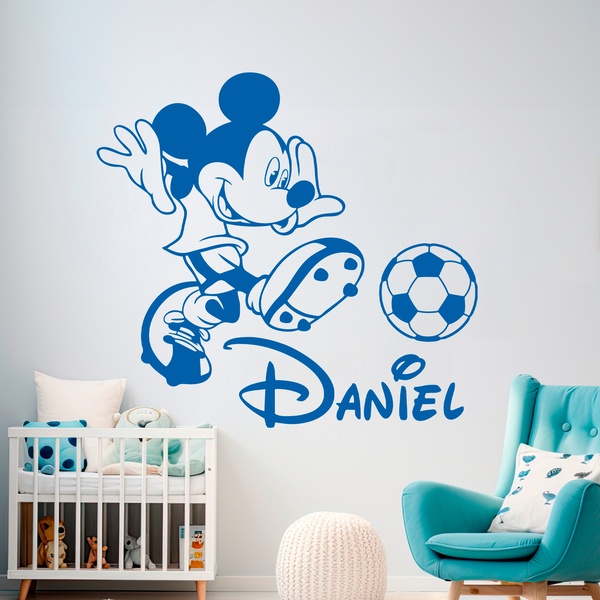 Kinderzimmer Wandtattoo: Micky Maus spielt Fußball