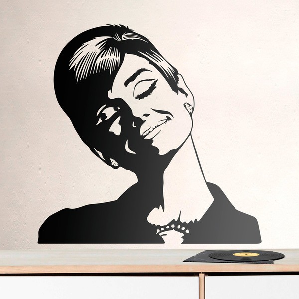 Wandtattoos: Audrey Hepburn träumt