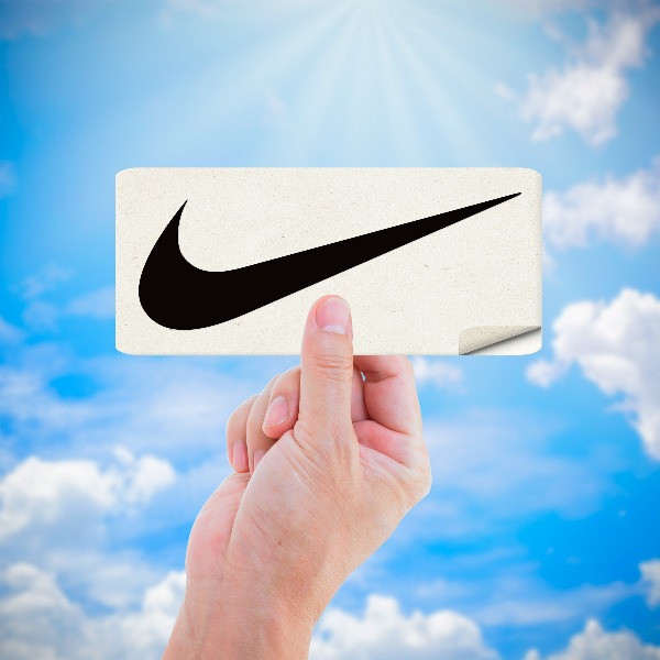 Aufkleber: Stilisiertes Nike Swoosh-Logo
