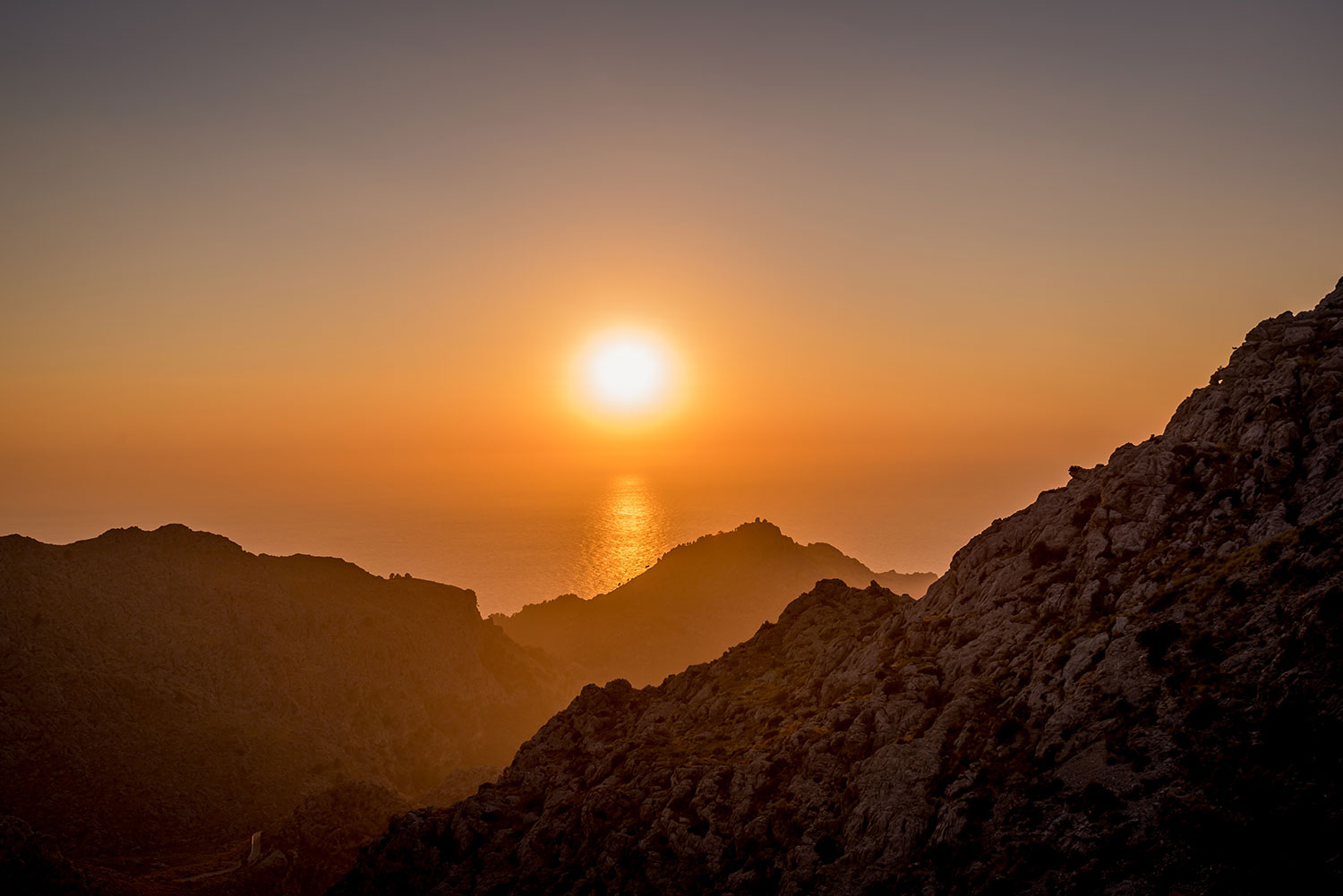 Fototapeten: Sonnenuntergang mit Aussicht