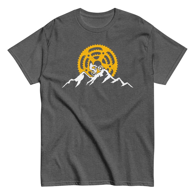 T-shirts: Mountainbiker MTB und Zahnräder in den Bergen