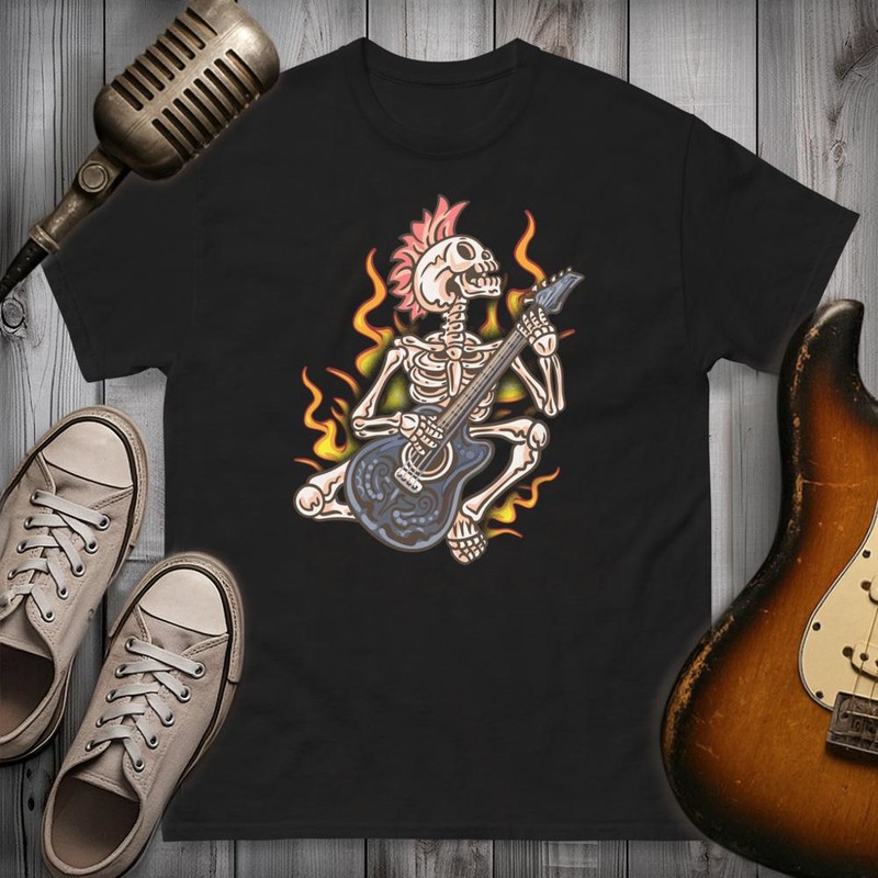T-shirts: Skelett Punk Gitarrist in Flammen