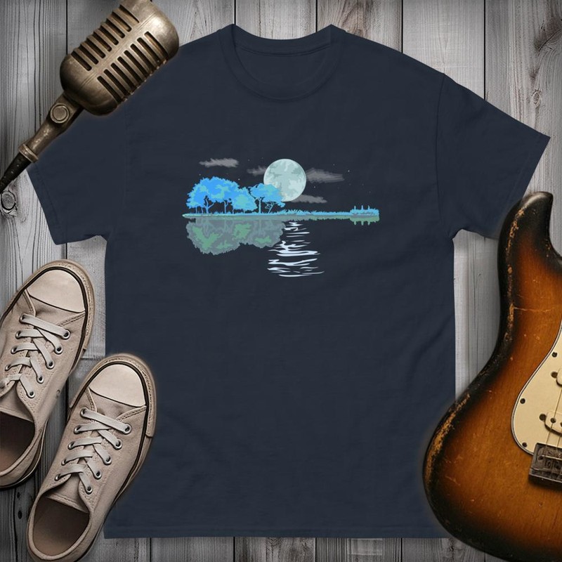 T-shirts: Nachtlandschaft mit Vollmond