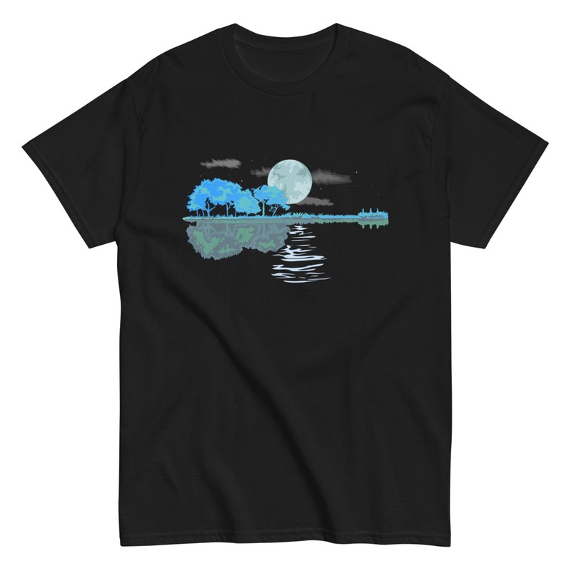 T-shirts: Nachtlandschaft mit Vollmond