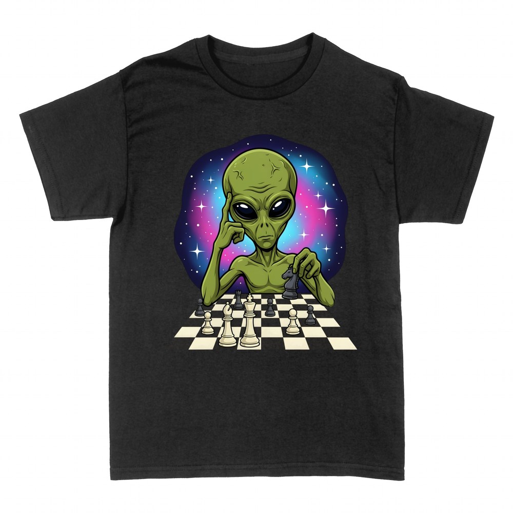 T-shirts: Alien beim Schachspiel im Weltall
