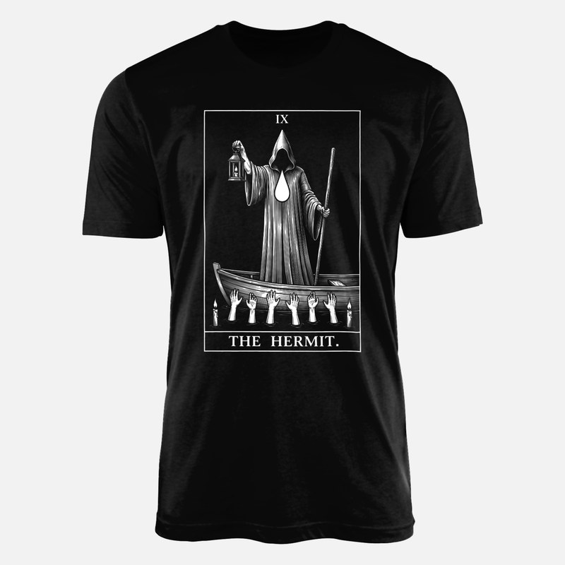 T-shirts: Tarotkarte IX Der Eremit im Boot