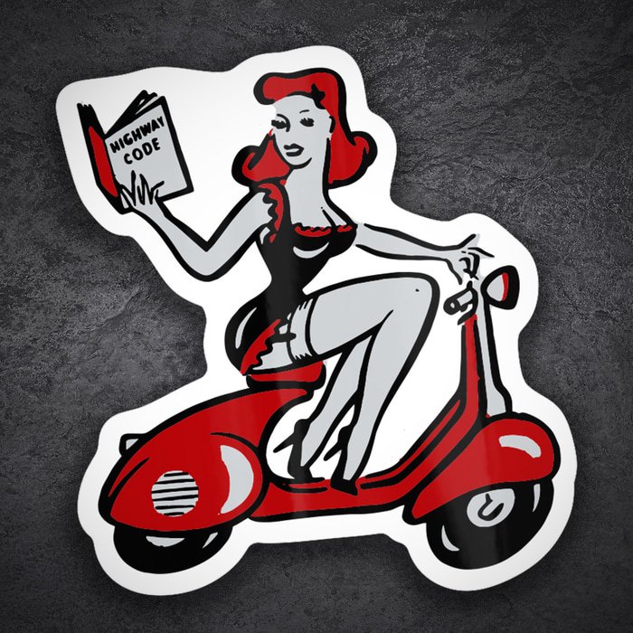 Aufkleber: Rote Pin-up auf Vespa