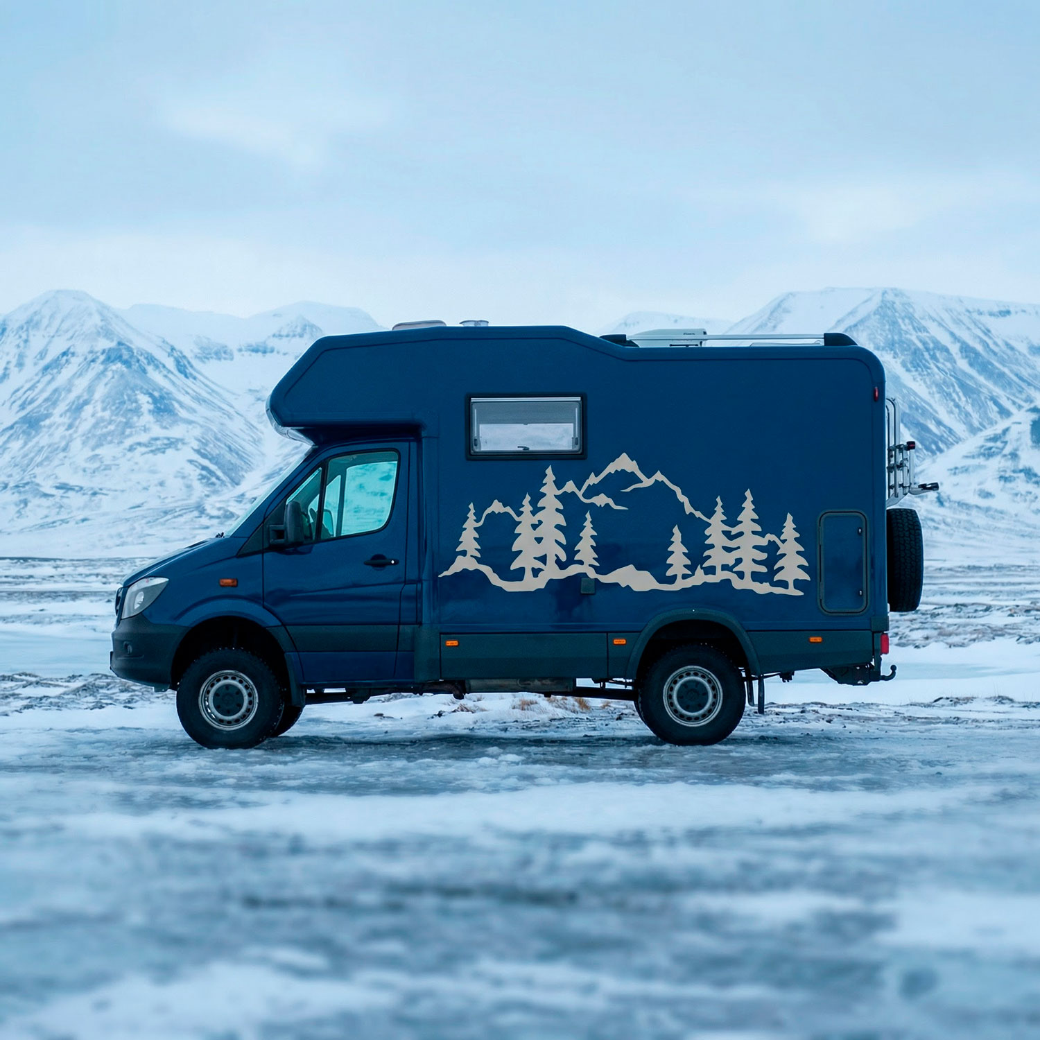 Wohnmobil aufkleber: Bergwald